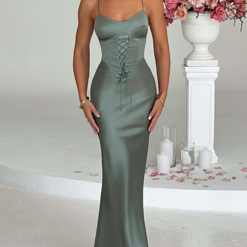 NWT Babyboo Lillia Maxi Dress - Charcoal